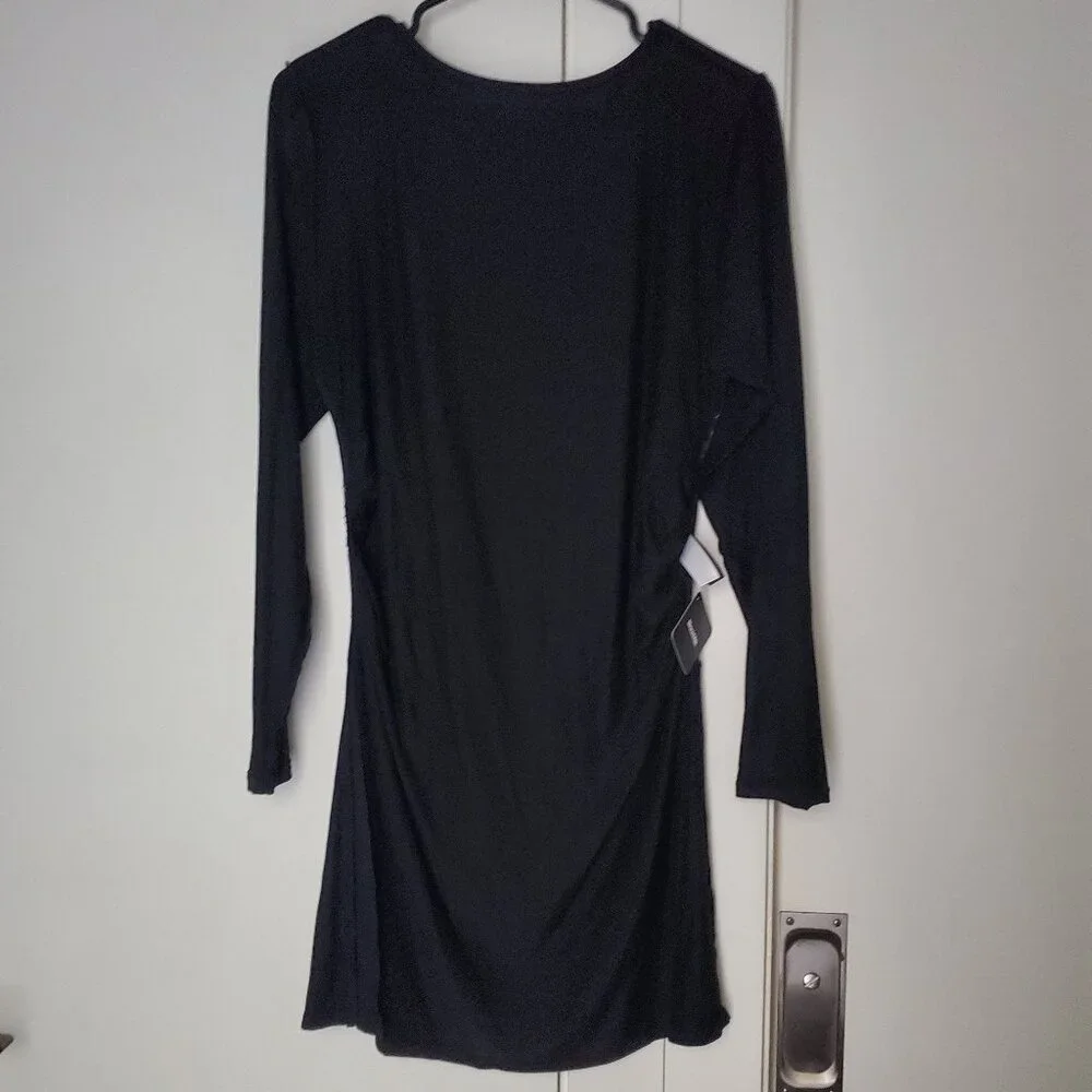 Blackmilk - Long Sleeve Tunic Top - Limited - Picture 3 of 8